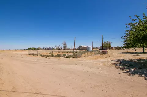 9635 H Ave E, Lancaster, CA 93535 photo 30