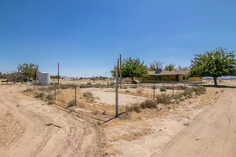 9635 H Ave E, Lancaster, CA 93535 photo 43