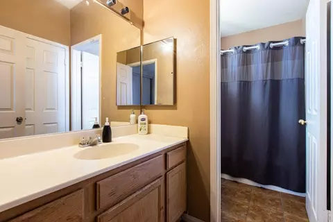2057 E Ivesbrook St, Lancaster, CA 93535 photo 24