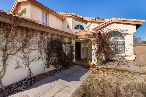 2057 E Ivesbrook St, Lancaster, CA 93535 photo 5