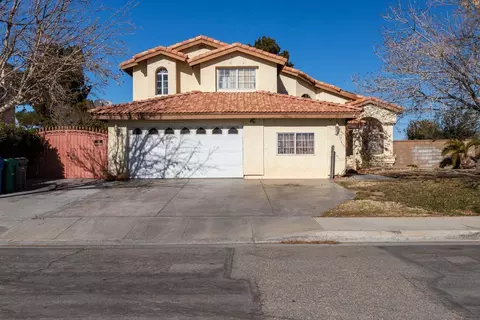 2057 E Ivesbrook St, Lancaster, CA 93535 photo 2