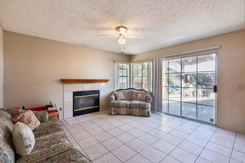 2057 E Ivesbrook St, Lancaster, CA 93535 photo 14