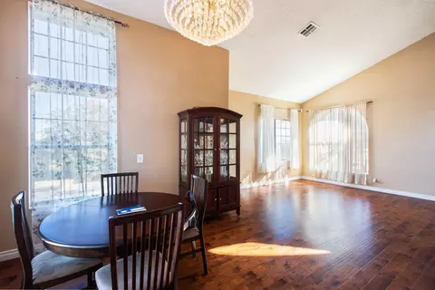 2057 E Ivesbrook St, Lancaster, CA 93535 photo 9
