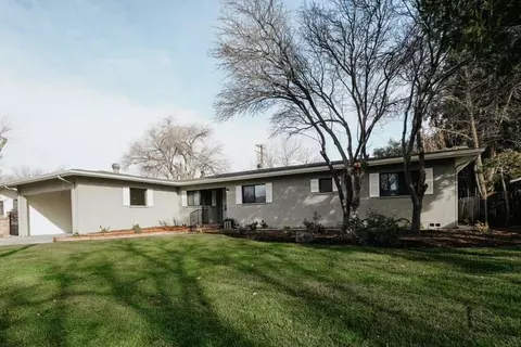 44840 Kingtree Ave, Lancaster, CA 93534 photo 3
