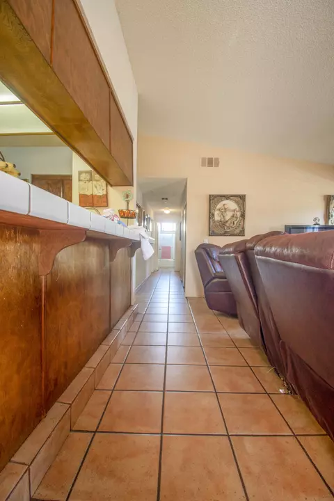 37616 Rose St, Palmdale, CA 93552 photo 24