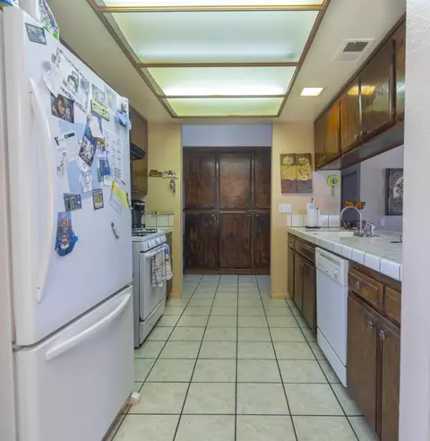 37616 Rose St, Palmdale, CA 93552 photo 11