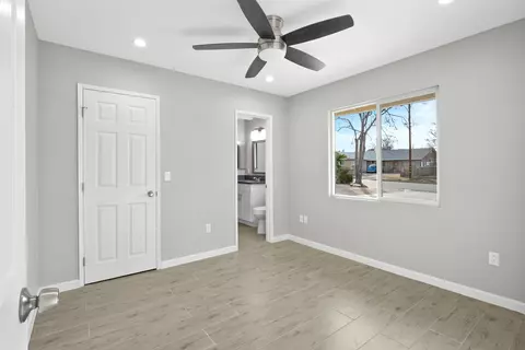 45410 E 6th St, Lancaster, CA 93535 photo 4