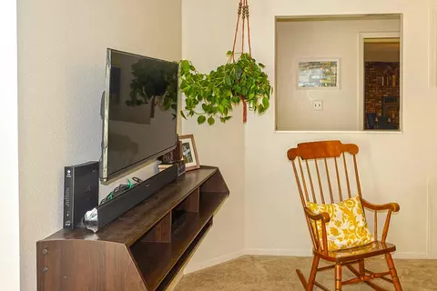 19813 Mesa Dr, Tehachapi, CA 93561 photo 4