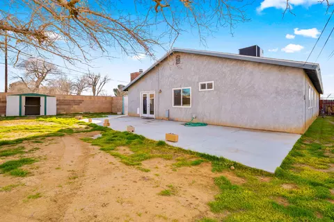 44202 Fig Ave, Lancaster, CA 93534 photo 22