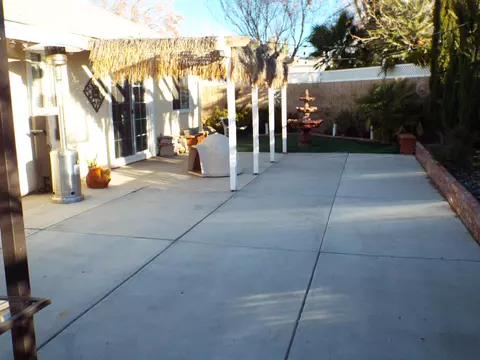 44664 Tarragon Dr, Lancaster, CA 93536 photo 22