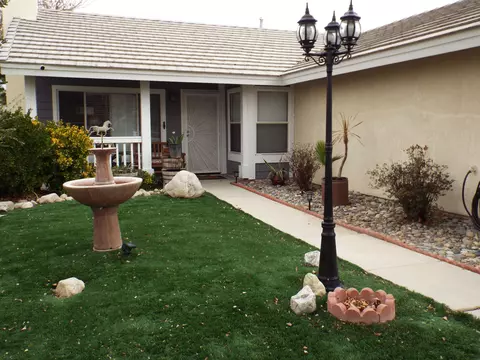 44664 Tarragon Dr, Lancaster, CA 93536 photo 12