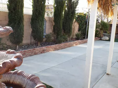 44664 Tarragon Dr, Lancaster, CA 93536 photo 20