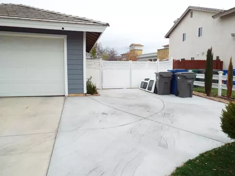 44664 Tarragon Dr, Lancaster, CA 93536 photo 19