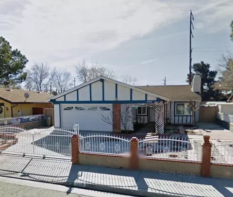 1048 Lightcap St, Lancaster, CA 93535 photo 1
