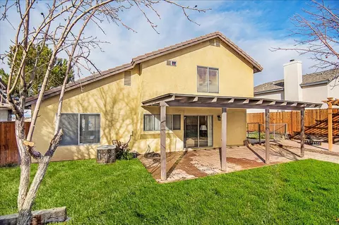 2106 E Nugent St, Lancaster, CA 93535 photo 15