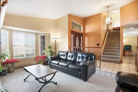 2106 E Nugent St, Lancaster, CA 93535 photo 3