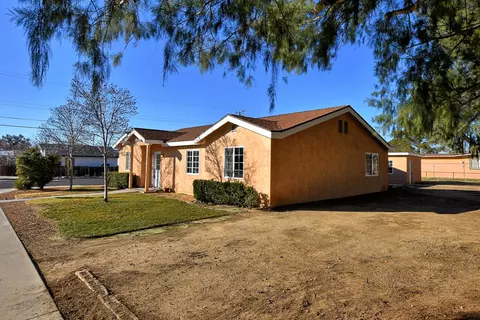 609 Avenue K4 E, Lancaster, CA 93535 photo 2