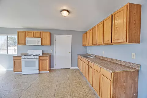 609 Avenue K4 E, Lancaster, CA 93535 photo 9