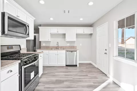 38228 15th St E, Palmdale, CA 93550 photo 8