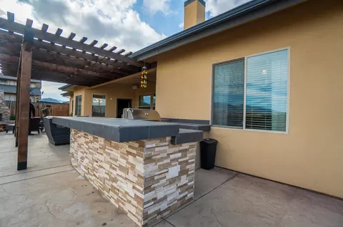 21760 Mid Way, Tehachapi, CA 93561 photo 42
