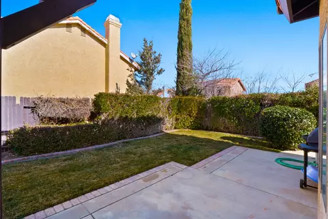 5361 Karling Pl, Palmdale, CA 93552 photo 13