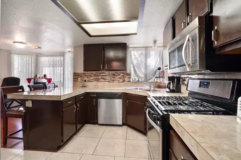 5361 Karling Pl, Palmdale, CA 93552 photo 7