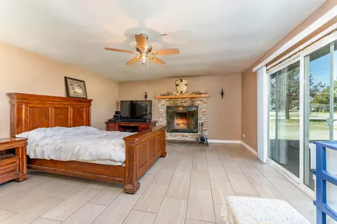 9036 W Avenue F, Lancaster, CA 93536 photo 8