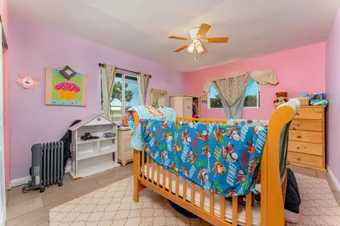9036 W Avenue F, Lancaster, CA 93536 photo 11