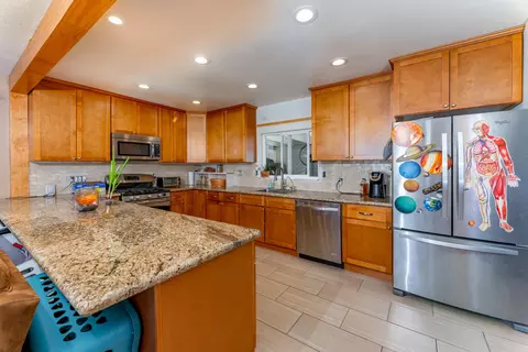9036 W Avenue F, Lancaster, CA 93536 photo 6
