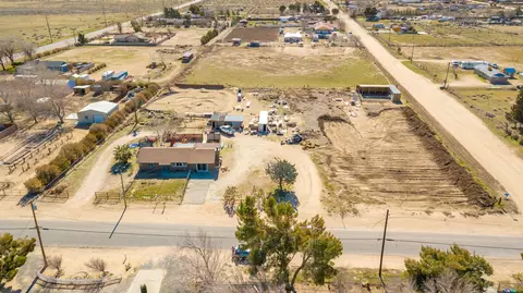 9036 W Avenue F, Lancaster, CA 93536 photo 2