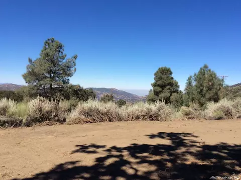 24130 Jacaranda Dr, Tehachapi, CA 93561 photo 1