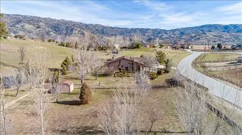 23400 Lakeview Dr, Tehachapi, CA 93561 photo 33