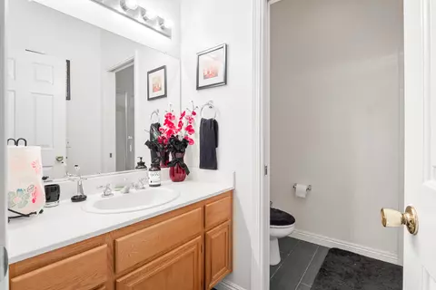 6056 Devonshire Dr, Palmdale, CA 93551 photo 15