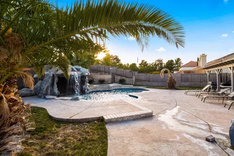 6056 Devonshire Dr, Palmdale, CA 93551 photo 28