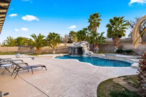 6056 Devonshire Dr, Palmdale, CA 93551 photo 27