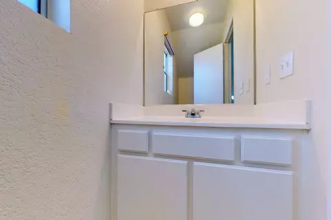 2107 Lightcap St E, Lancaster, CA 93535 photo 3