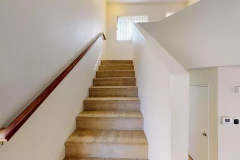 2107 Lightcap St E, Lancaster, CA 93535 photo 12
