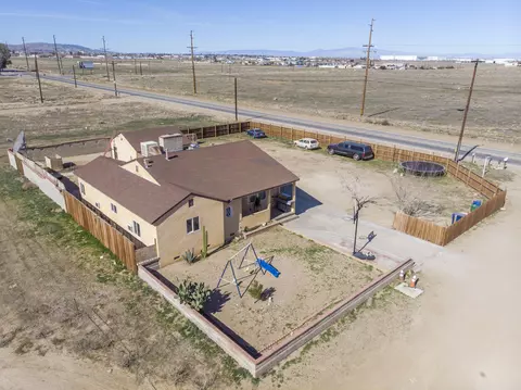 38773 16th St E, Palmdale, CA 93550 photo 3