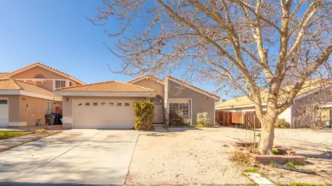 44907 Fenhold St, Lancaster, CA 93535 photo 15