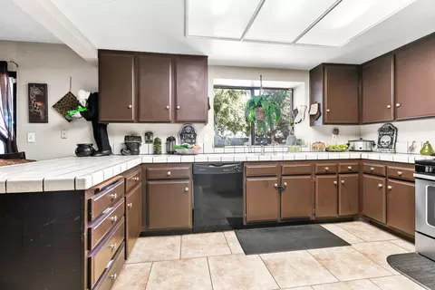1303 Camran Ave, Lancaster, CA 93535 photo 11