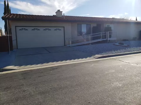 14340 Winchester Dr, Mojave, CA 93501 photo 1