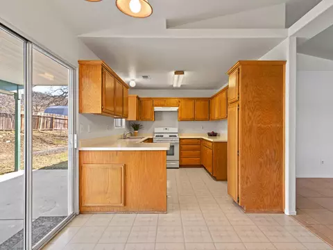 17801 Tanforan Dr, Tehachapi, CA 93561 photo 10