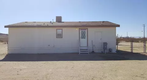 6409 Sweetser Rd, Rosamond, CA 93560 photo 2