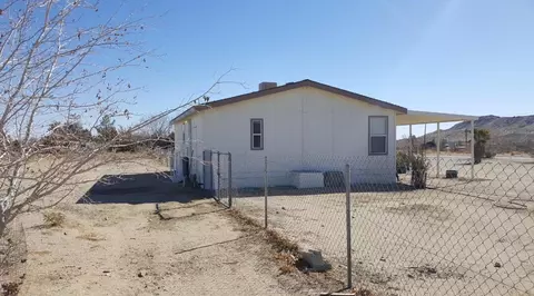 6409 Sweetser Rd, Rosamond, CA 93560 photo 4