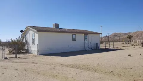6409 Sweetser Rd, Rosamond, CA 93560 photo 3