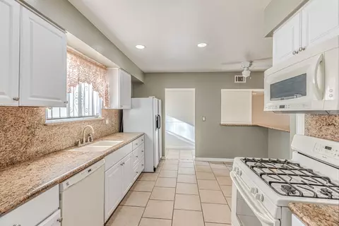 43810 Rimvale Ave, Lancaster, CA 93534 photo 3