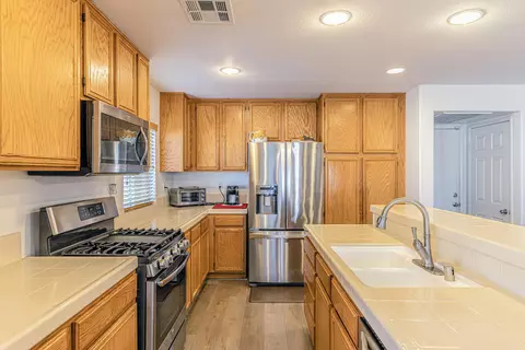 1753 Marion Ave, Lancaster, CA 93535 photo 12