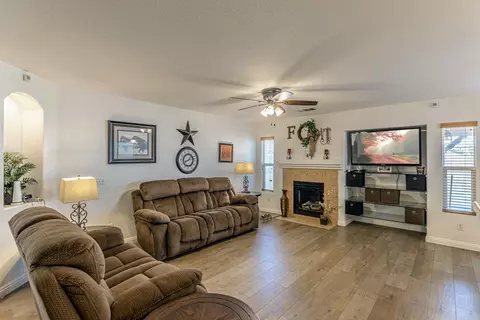 1753 Marion Ave, Lancaster, CA 93535 photo 10