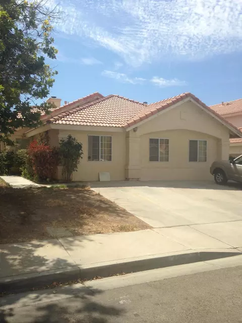 44049 Sunview Ct, Lancaster, CA 93535 photo 1