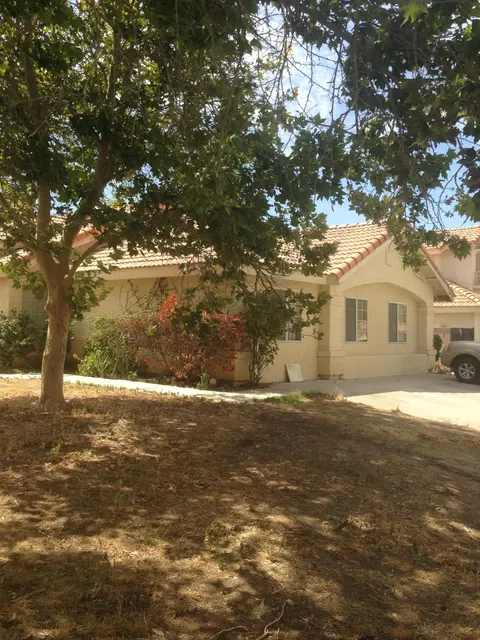 44049 Sunview Ct, Lancaster, CA 93535 photo 2